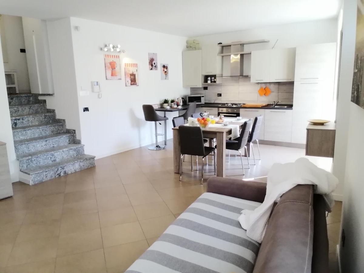 Bellagio Dreams Apt, Pool, With Private Garden, Near Lake Zewnętrze zdjęcie