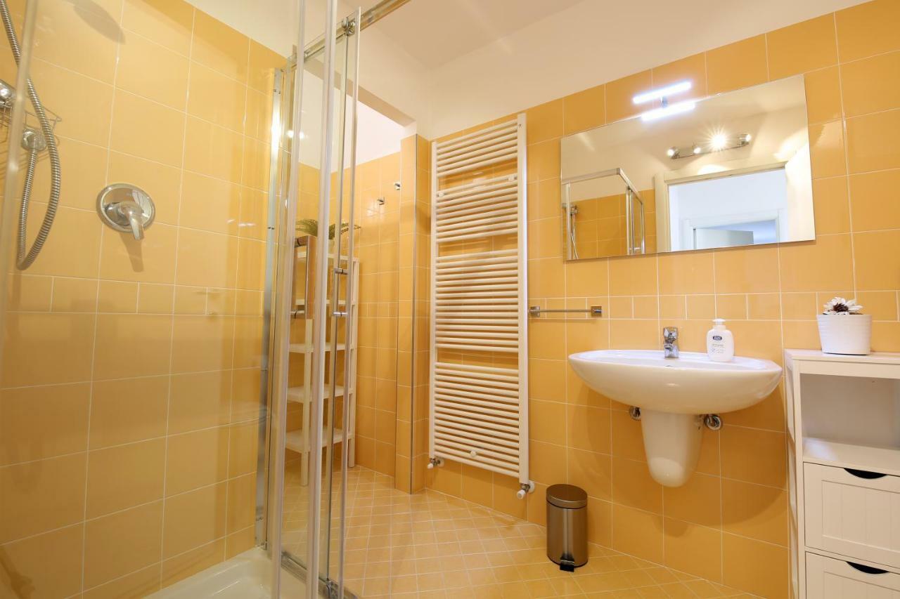 Bellagio Dreams Apt, Pool, With Private Garden, Near Lake Zewnętrze zdjęcie