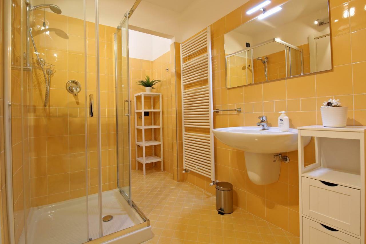 Bellagio Dreams Apt, Pool, With Private Garden, Near Lake Zewnętrze zdjęcie